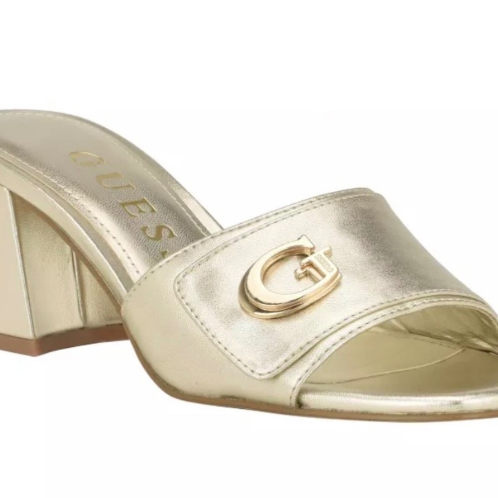 Guess gold sandal size 8